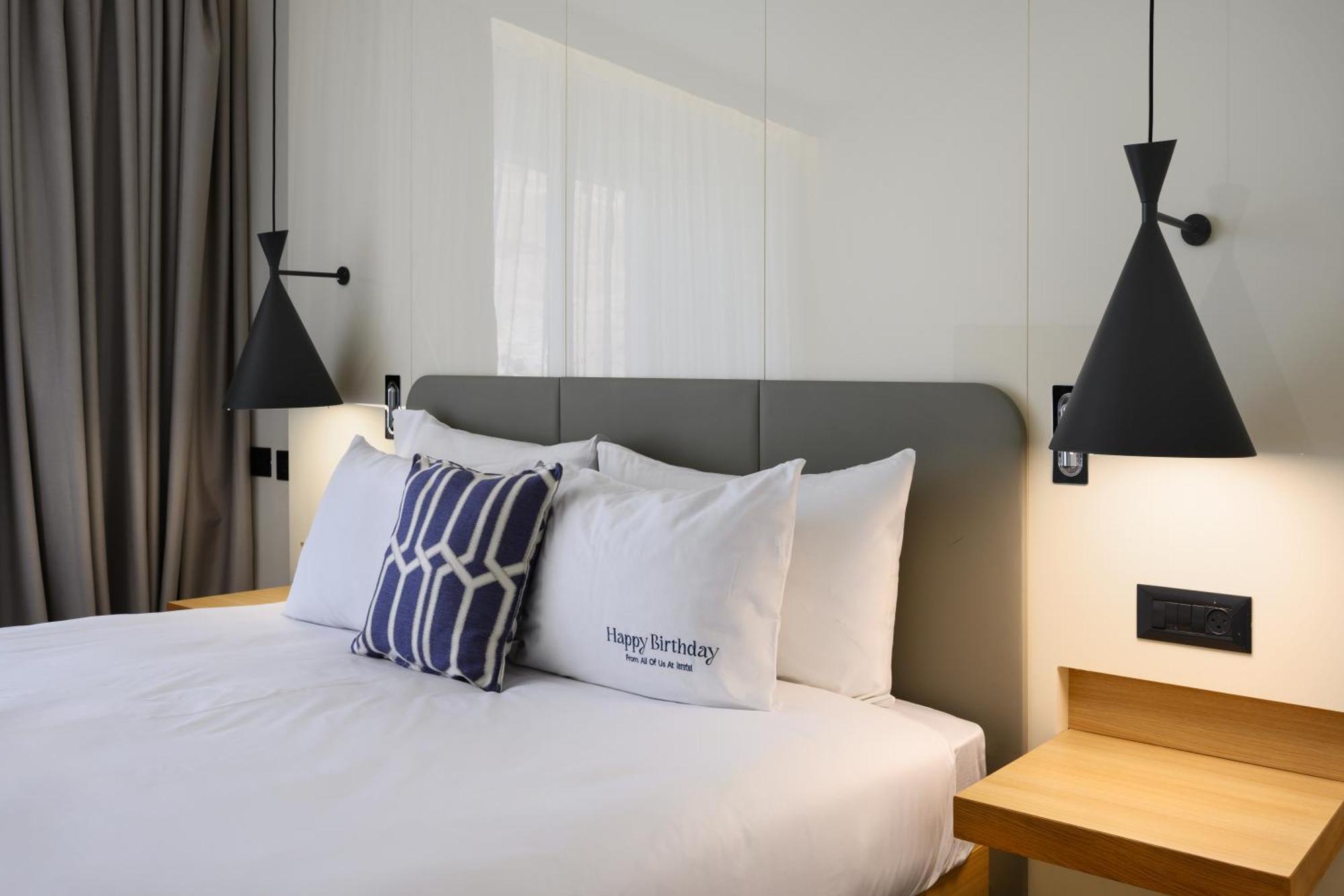 Nevo By Isrotel Collection Ейн Бокек Екстериор снимка A bedroom at the hotel