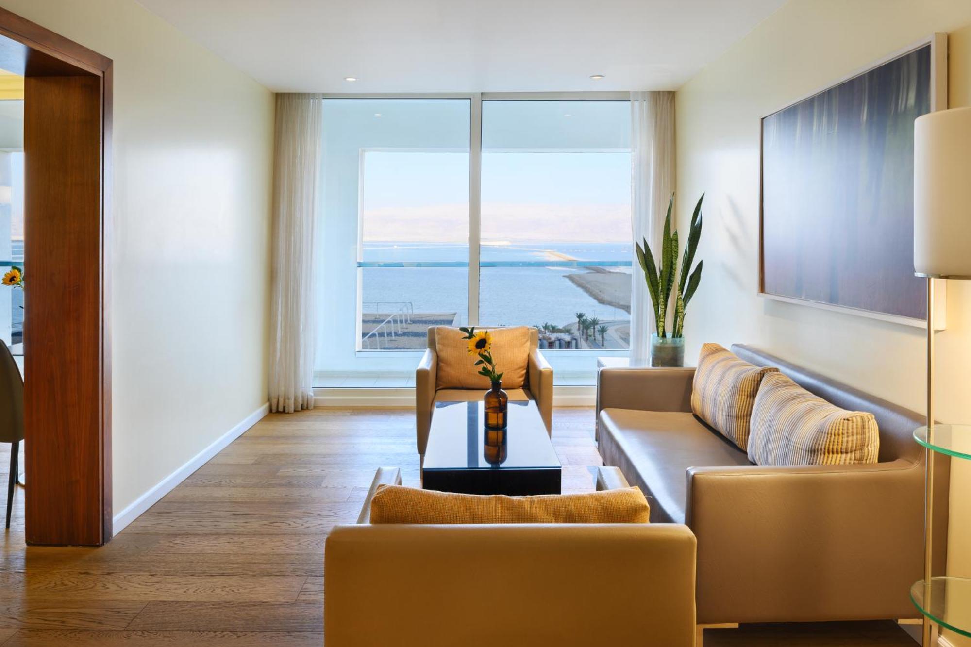 Nevo By Isrotel Collection Ейн Бокек Екстериор снимка A living room at the hotel