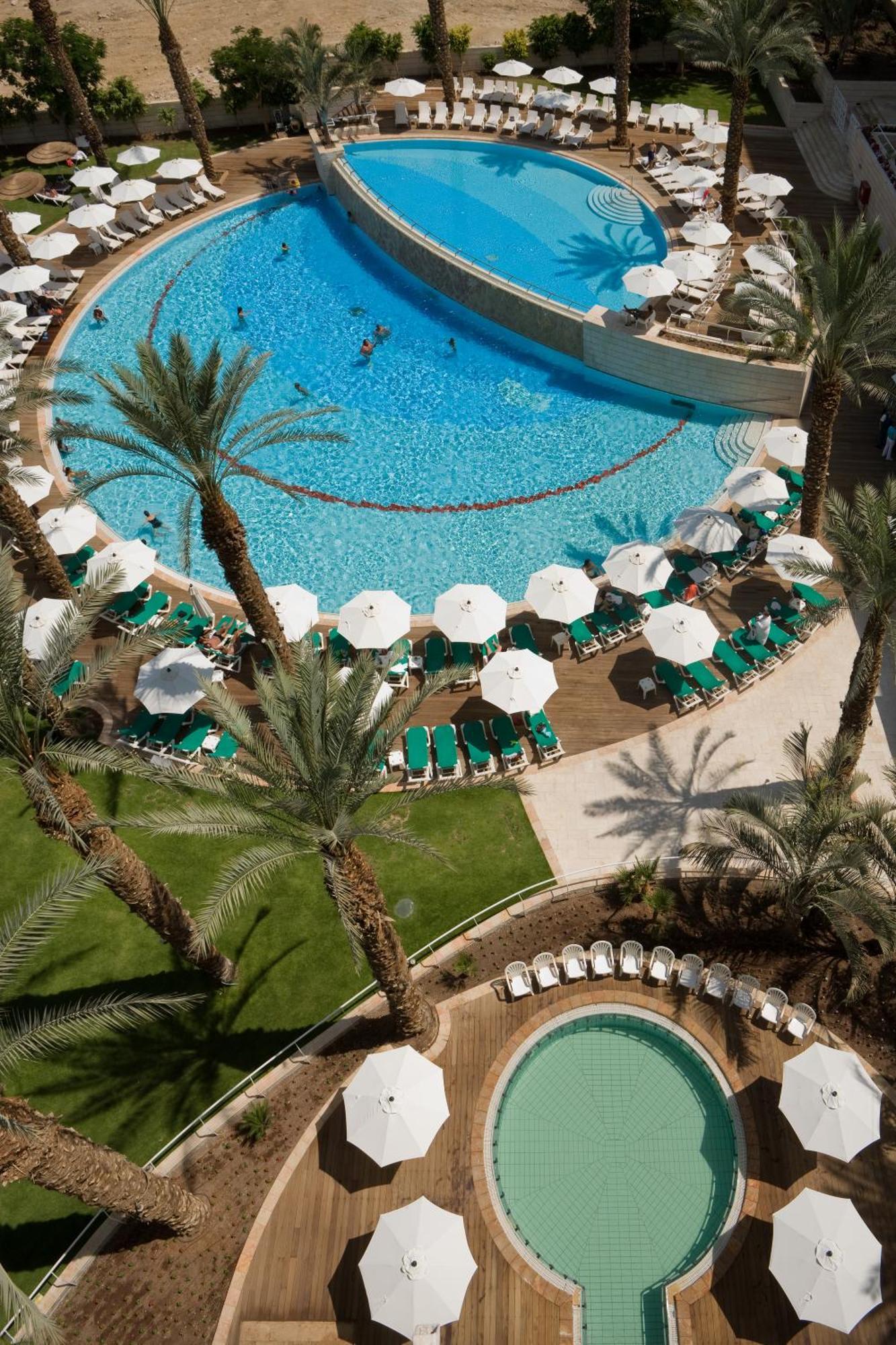 Nevo By Isrotel Collection Ейн Бокек Екстериор снимка The pool at the Mirage