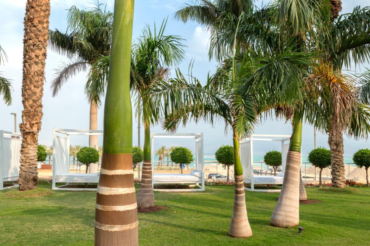 Nevo By Isrotel Collection Ейн Бокек Екстериор снимка Palm trees in Al-Shaqra