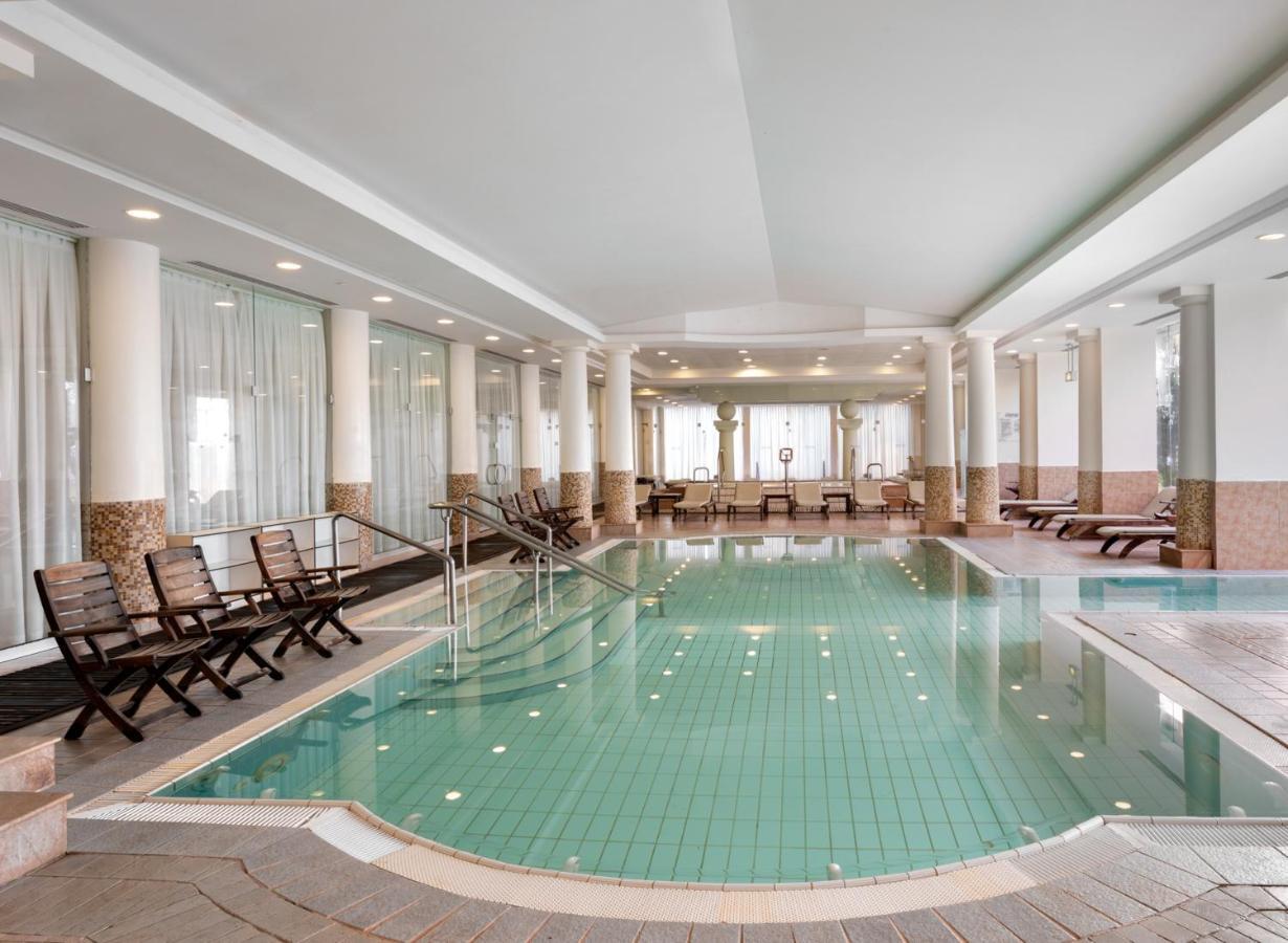 Nevo By Isrotel Collection Ейн Бокек Екстериор снимка The swimming pool at the hotel